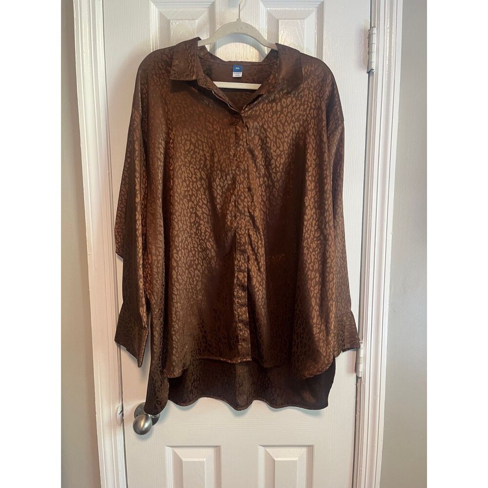 Fall Old navy cheetah button down 2XL